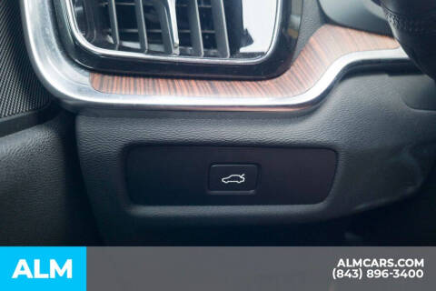 2024 Volvo S60 B5 Plus Dark Theme