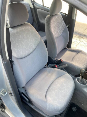 2002 Toyota ECHO