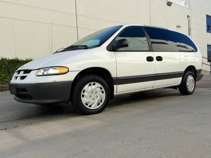 1998 Dodge Grand Caravan for sale at New City Auto - Retail Inventory in South El Monte CA