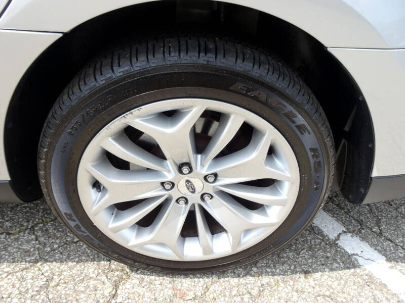 2017 Ford Taurus Limited