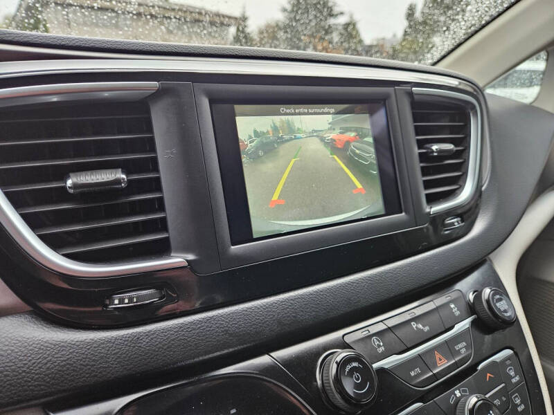 2020 Chrysler Pacifica Touring