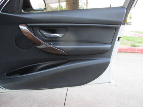 2015 BMW 3 Series 320i