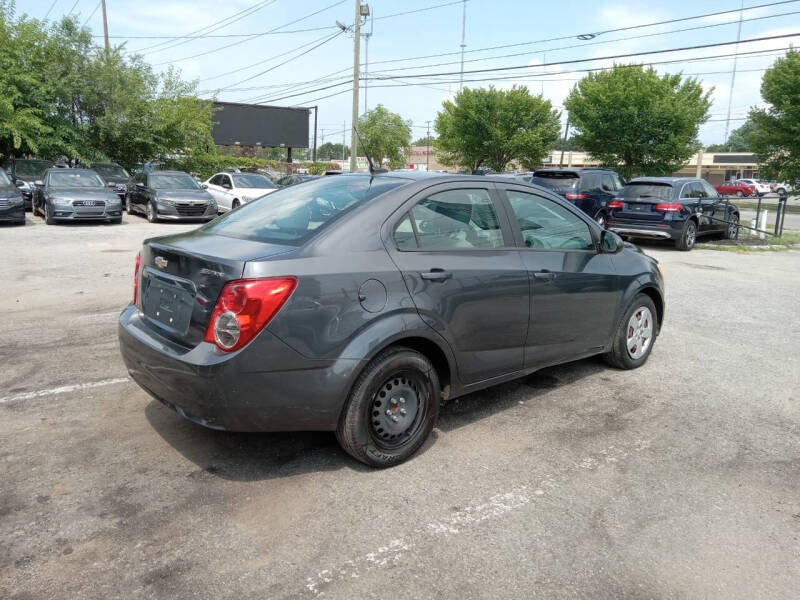 2013 Chevrolet Sonic LS Auto