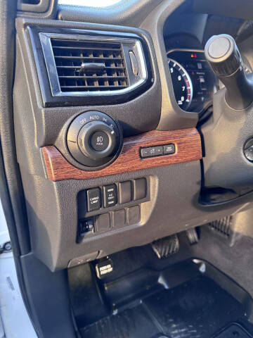 2023 Nissan Titan Platinum Reserve