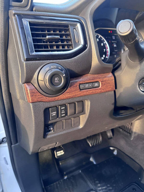 2023 Nissan Titan Platinum Reserve