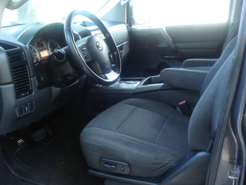 2012 Nissan Titan SV