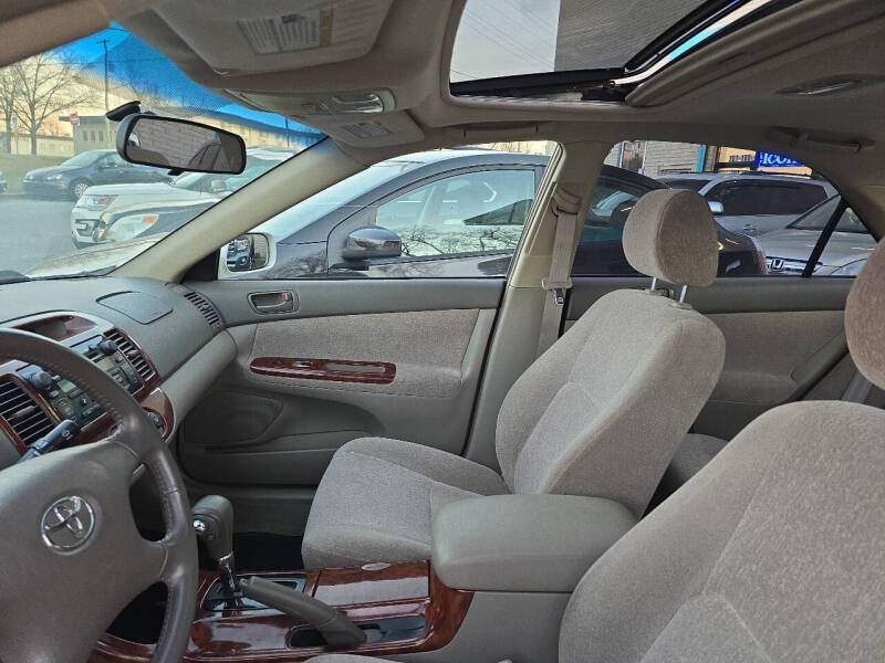 2004 Toyota Camry XLE