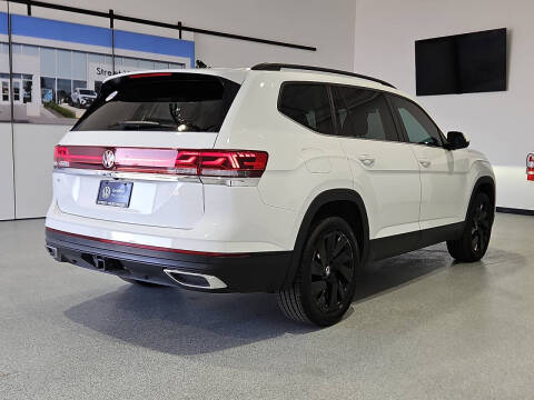 2024 Volkswagen Atlas SE