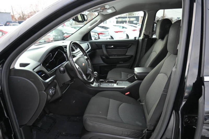 2017 Chevrolet Traverse LT