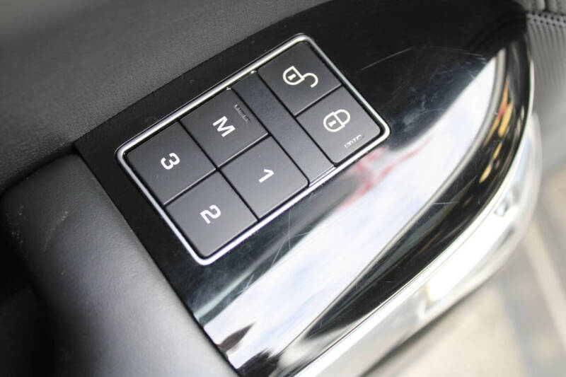 2017 Land Rover Range Rover Supercharged LWB