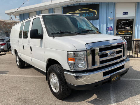 2013 Ford E-Series E-350 SD