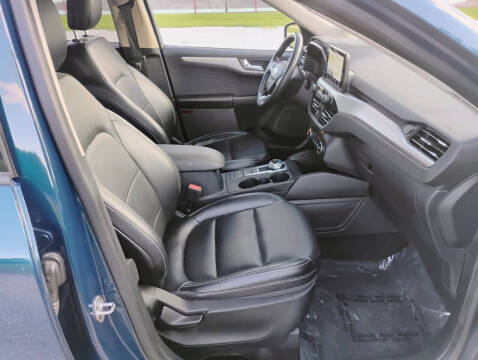 2020 Ford Escape SEL