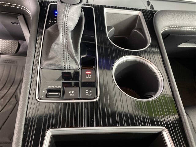 2025 Toyota Sienna XSE 7-Passenger