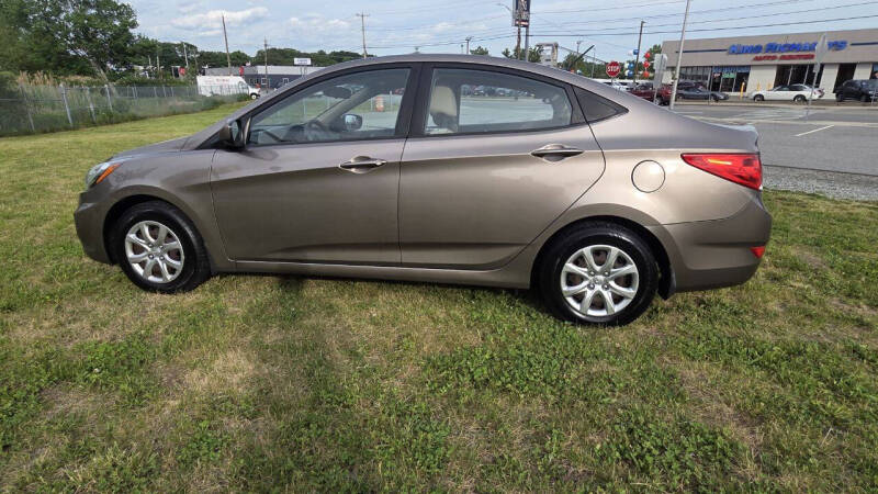 2013 Hyundai Accent GLS