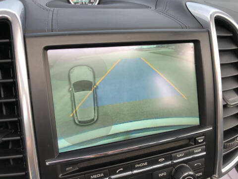 2013 Porsche Cayenne GTS