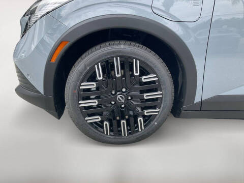 2026 Nissan LEAF Platinum+