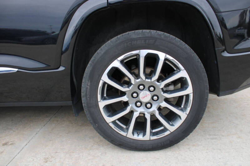 2020 GMC Acadia Denali