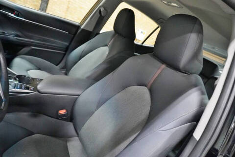 2018 Toyota Camry Hybrid LE