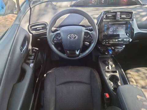 2019 Toyota Prius LE