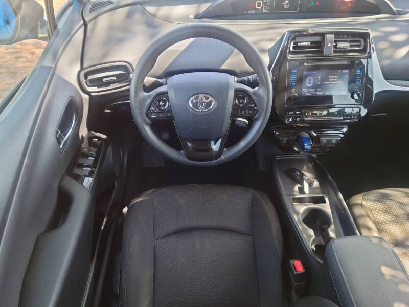 2019 Toyota Prius LE