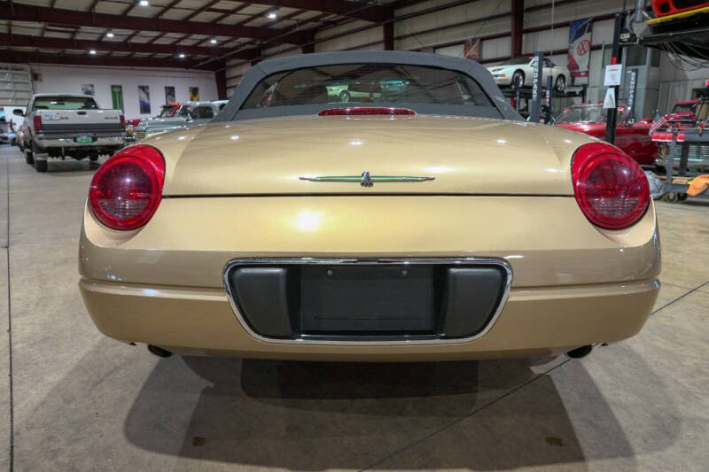 2005 Ford Thunderbird Deluxe
