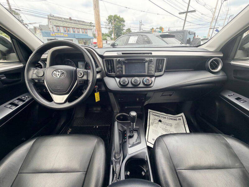 2017 Toyota RAV4 LE