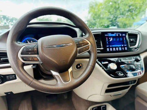 2017 Chrysler Pacifica Touring