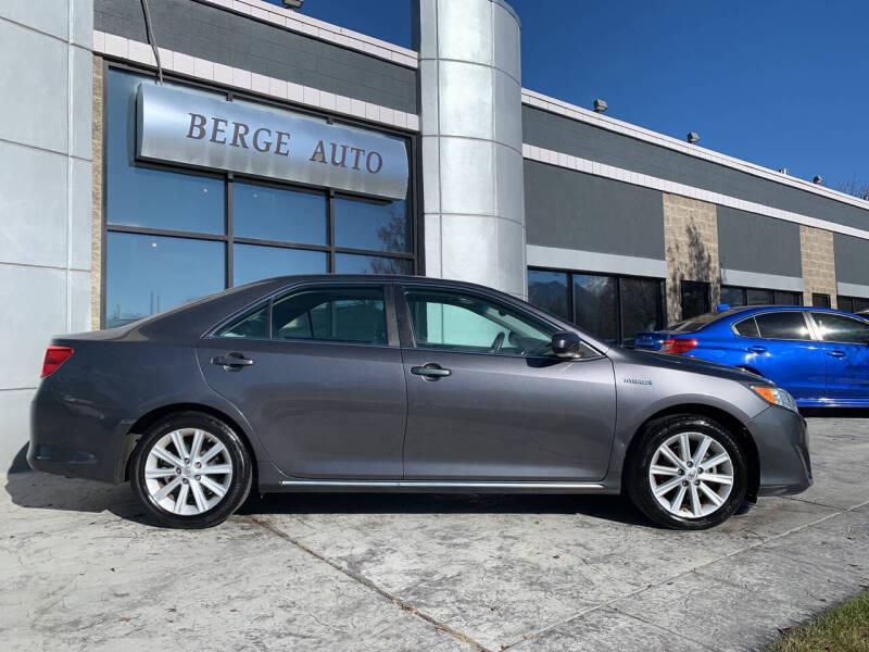 2014 Toyota Camry XLE Hybrid photo 6