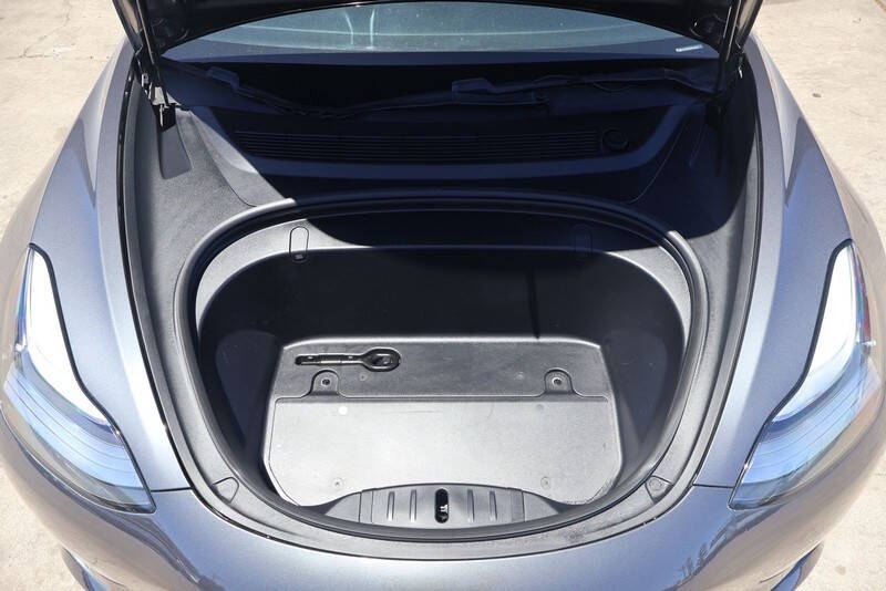 2019 Tesla Model 3 Standard Range Plus