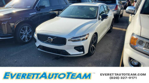 2025 Volvo S60 B5 Plus