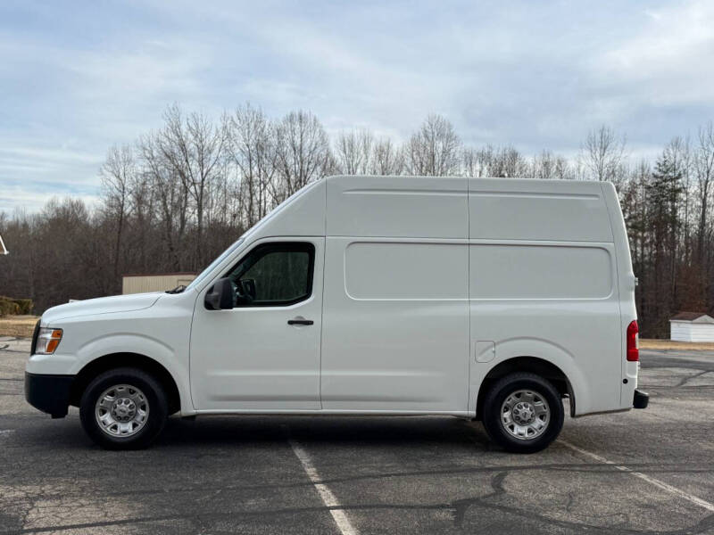 2019 Nissan NV 2500 HD SV