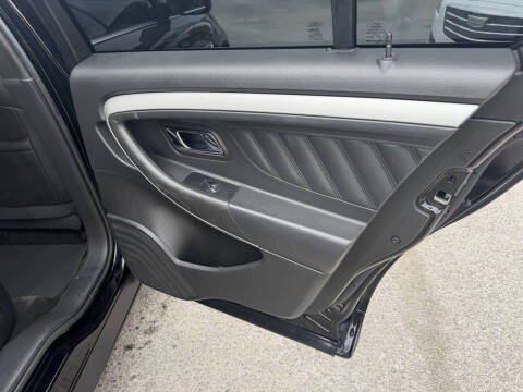 2016 Ford Taurus SEL