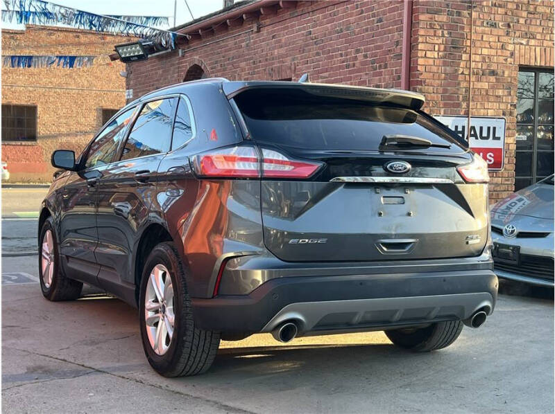 2020 Ford Edge