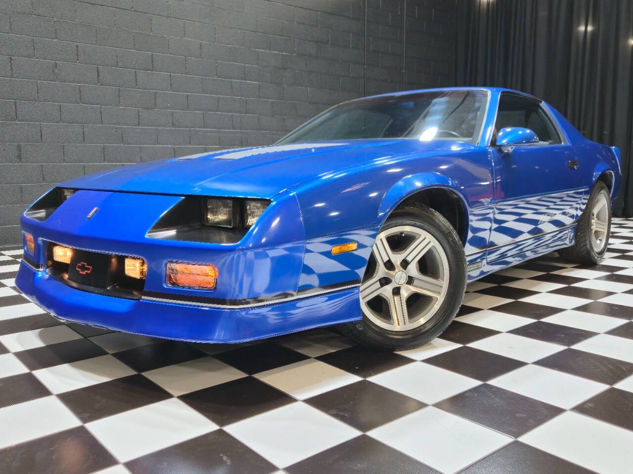 1990 Chevrolet Camaro 3