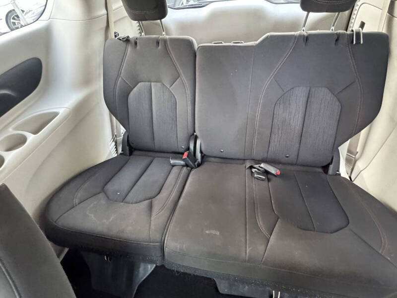 2017 Chrysler Pacifica Touring