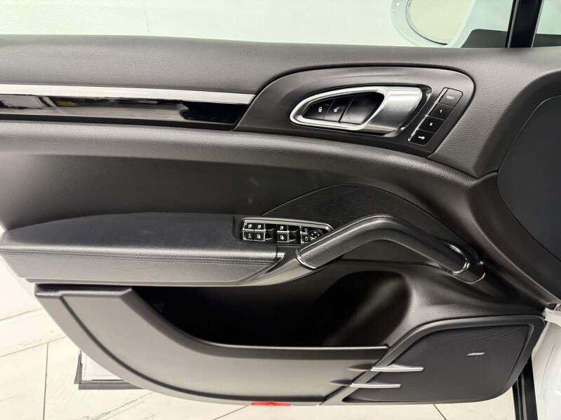 2015 Porsche Cayenne S