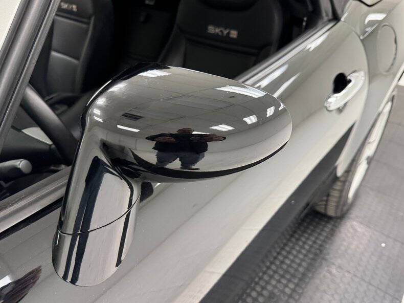 2007 Saturn SKY Red Line