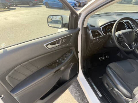 2016 Ford Edge Sport