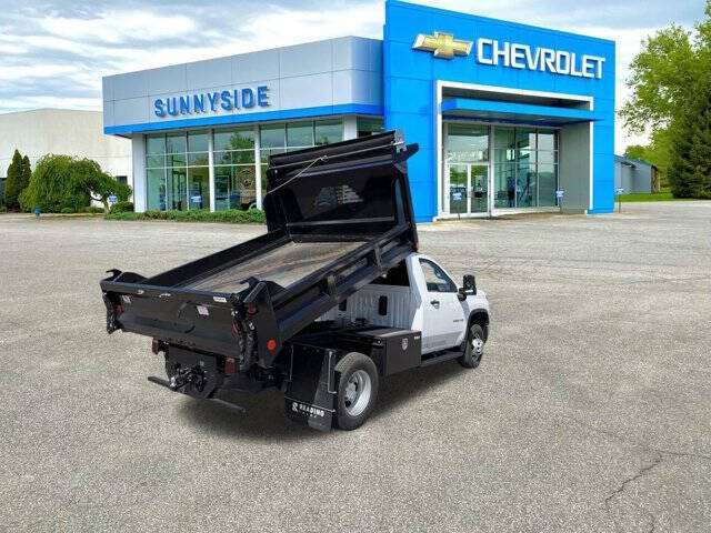 2024 Chevrolet Silverado 3500HD CC