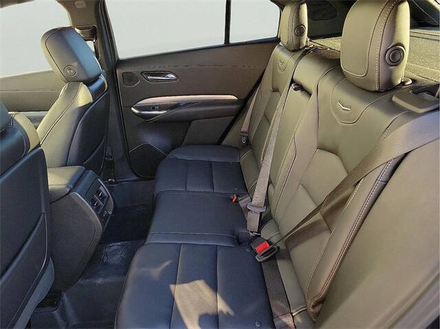 2023 Cadillac XT4 Premium Luxury