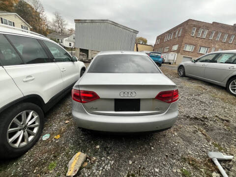2009 Audi A4 2.0T quattro Premium