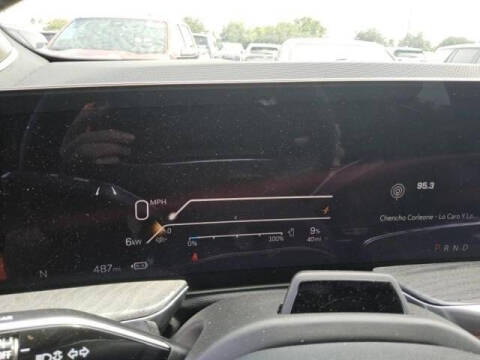 2025 Cadillac Escalade IQ Sport 2