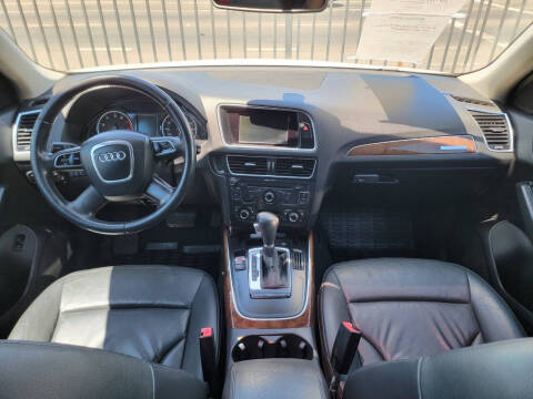 2011 Audi Q5 2.0T quattro Premium
