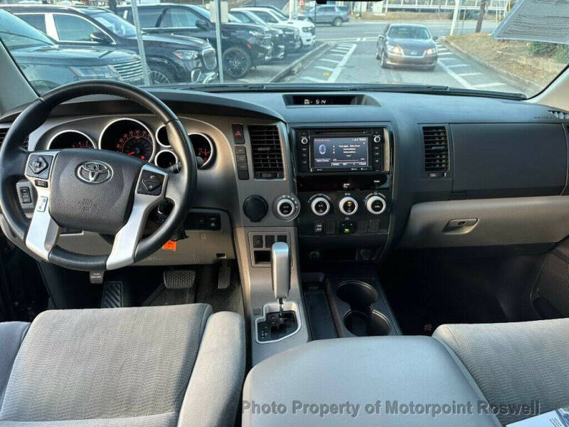 2017 Toyota Sequoia SR5