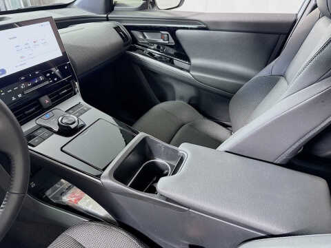 2025 Toyota bZ4X XLE