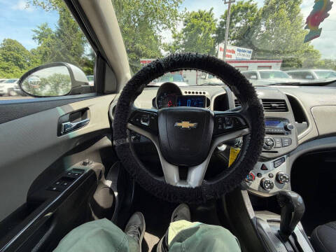 2013 Chevrolet Sonic LT Auto