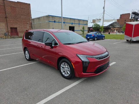 2027 Chrysler Pacifica Select
