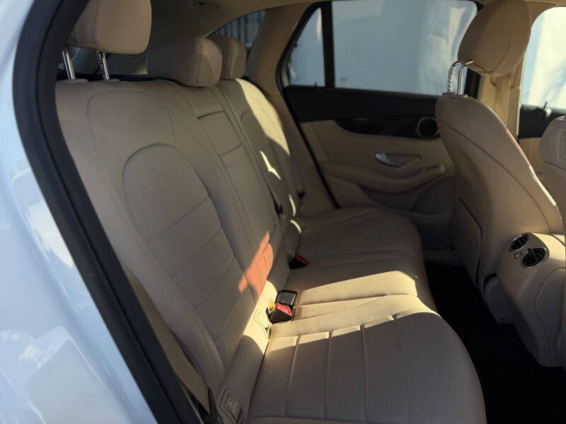 2019 Mercedes-Benz GLC GLC 300