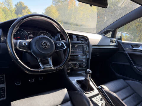 2017 Volkswagen Golf GTI SE