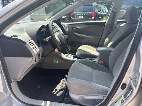 2011 Toyota Corolla LE